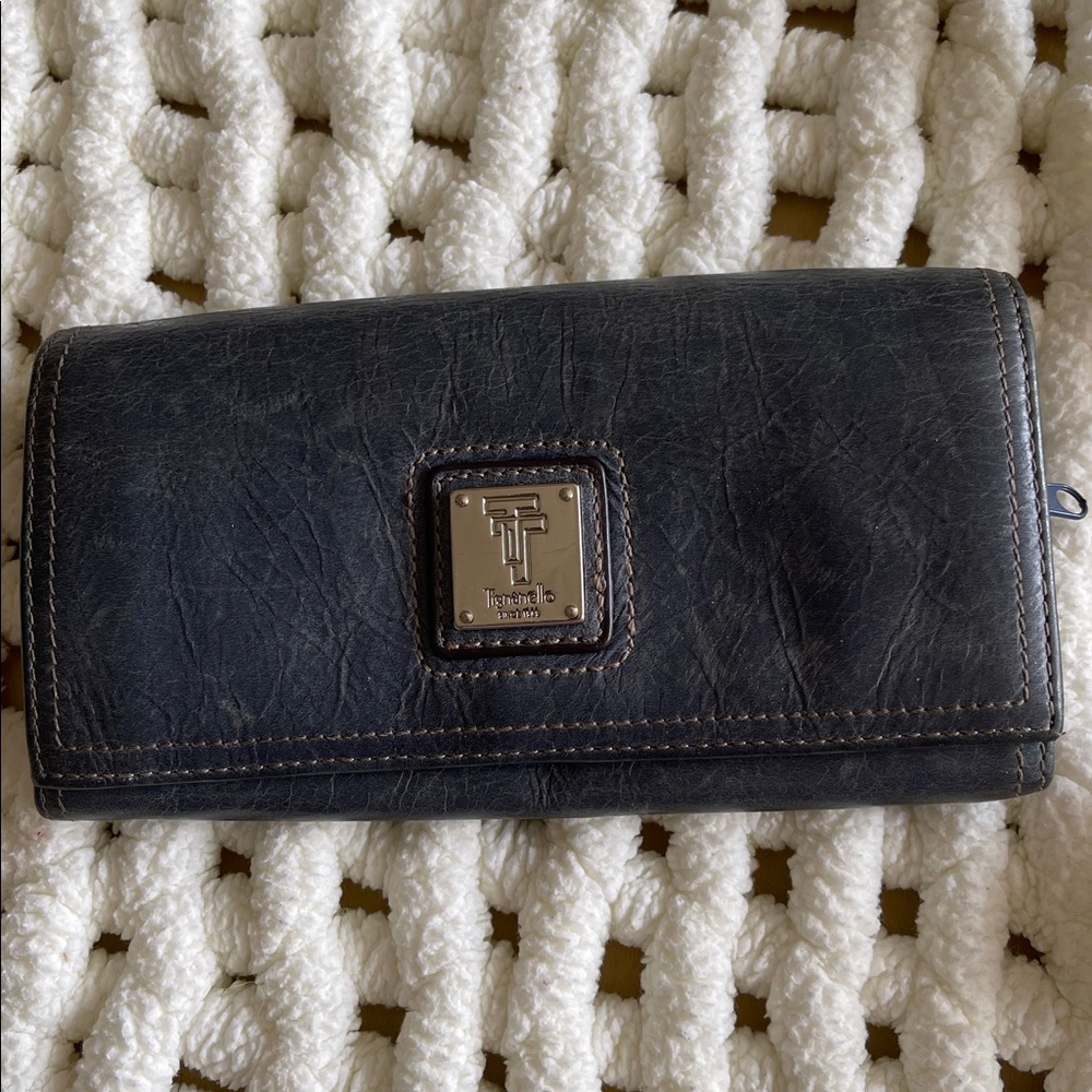 Tignanello Dark Leather bifold Wallet with Bluish denim color. Very roomy. EUC